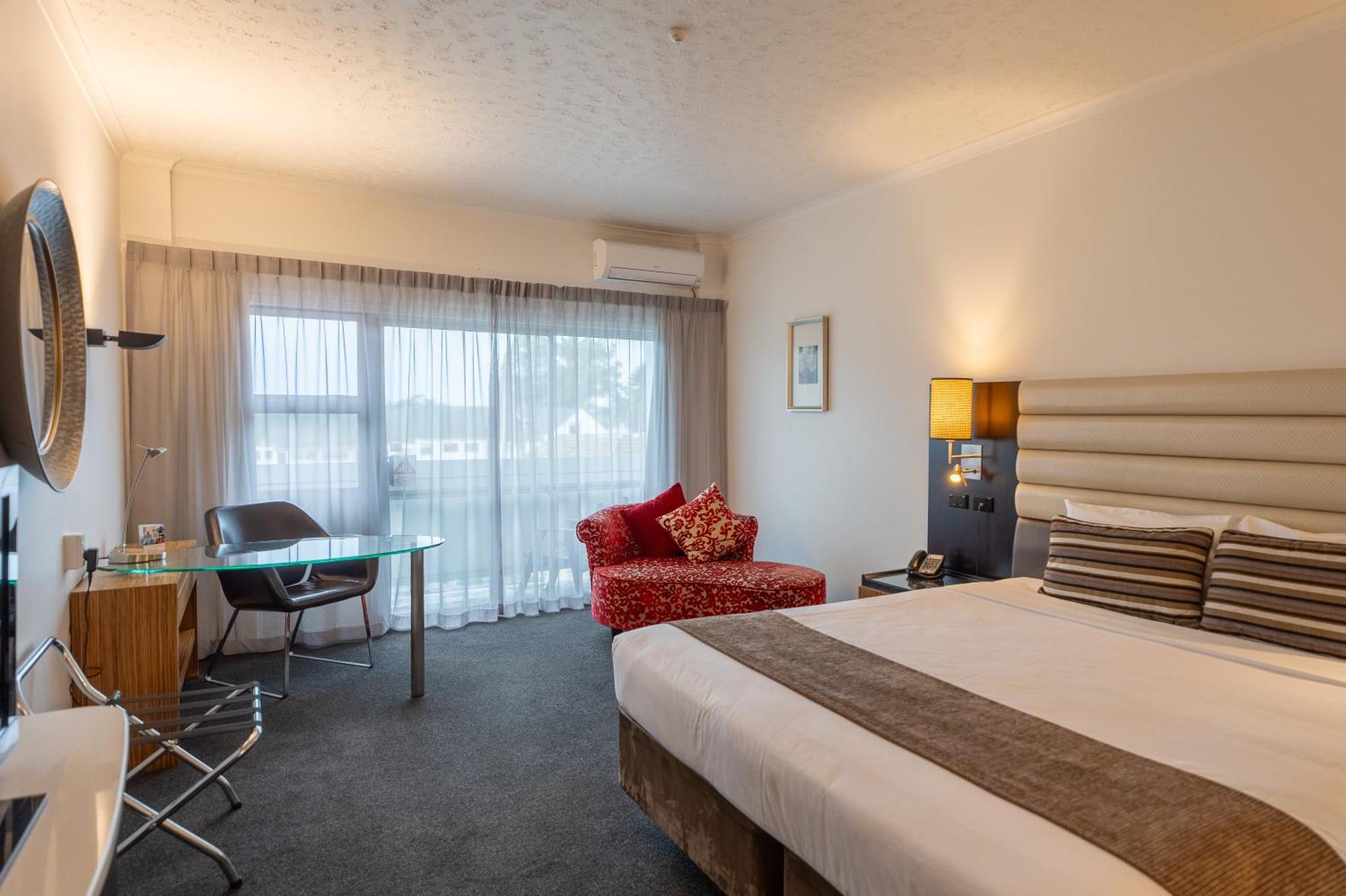 Hotel Armitage And Conference Centre ตาอูรังกา ภายนอก รูปภาพ