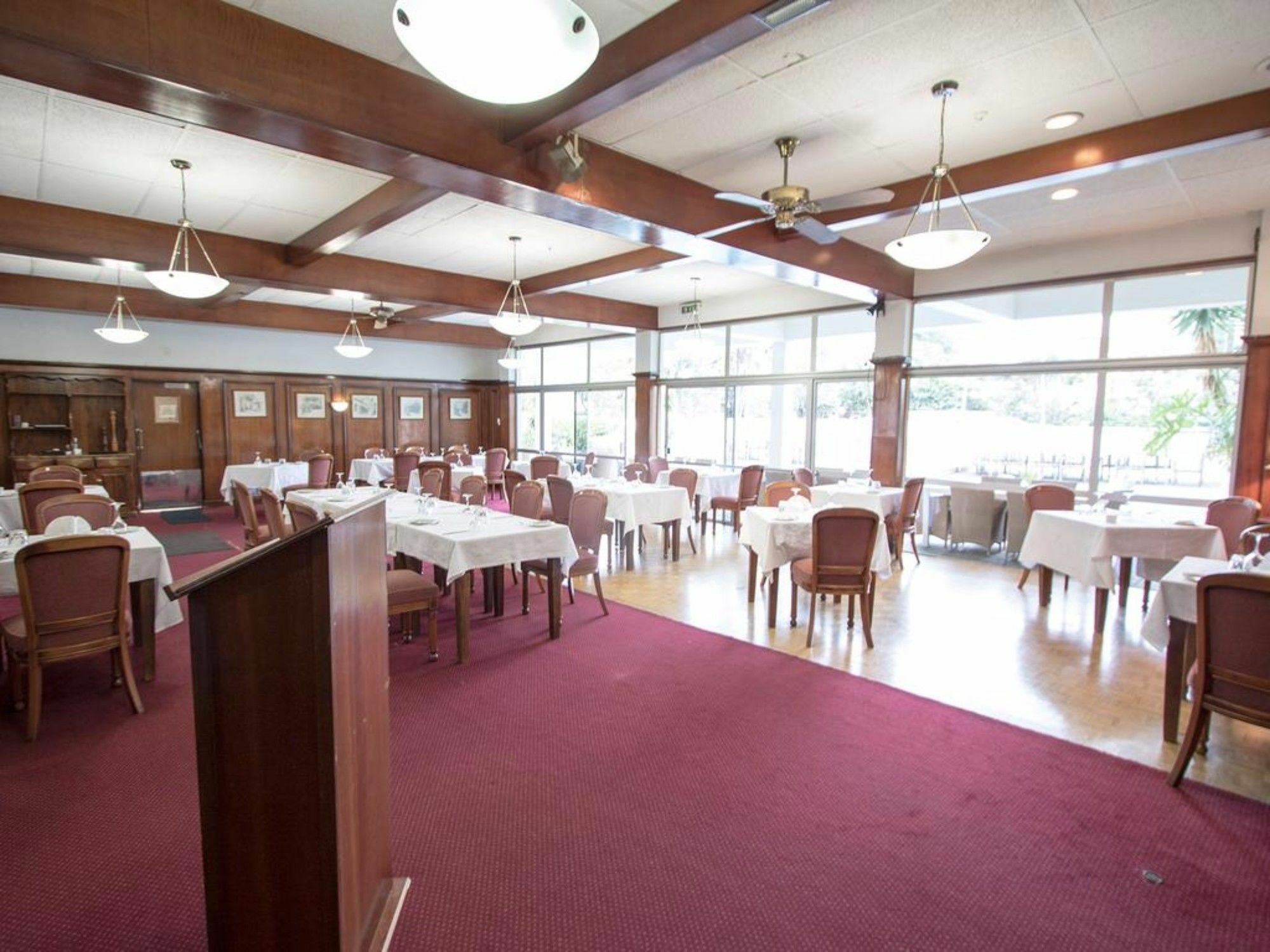 Hotel Armitage And Conference Centre ตาอูรังกา ภายนอก รูปภาพ